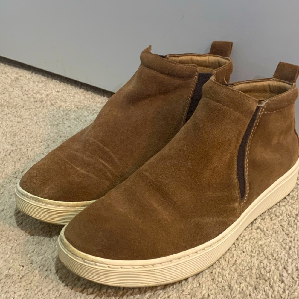 Sofft booties. Gently used. Size 10.
